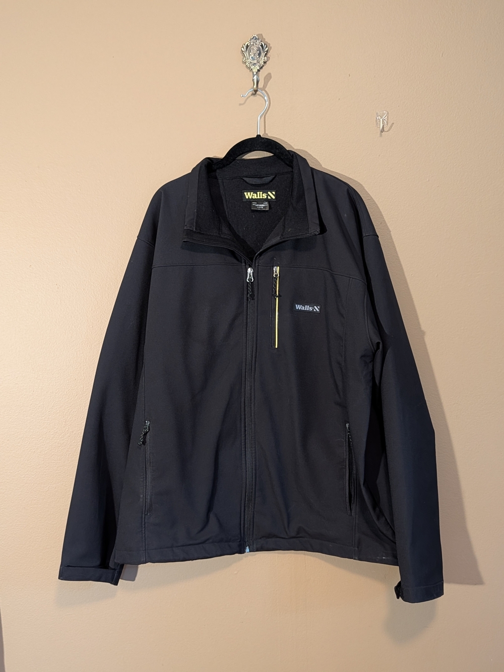 Walls Men's Black Performance Softshell Jacket with Yellow Zipper Accent. Sz Lrg